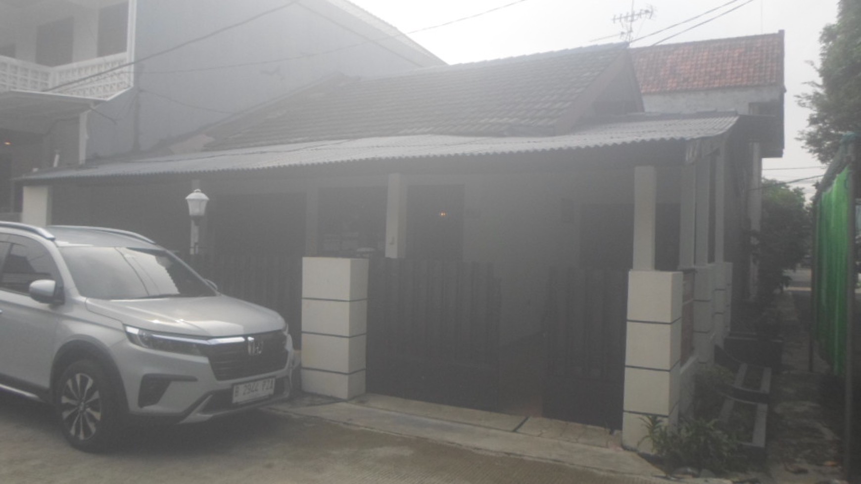 Rumah Hook Siap huni Komplek Pelni