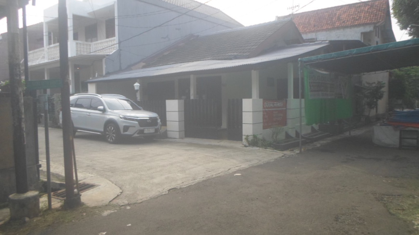 Rumah Hook Siap huni Komplek Pelni