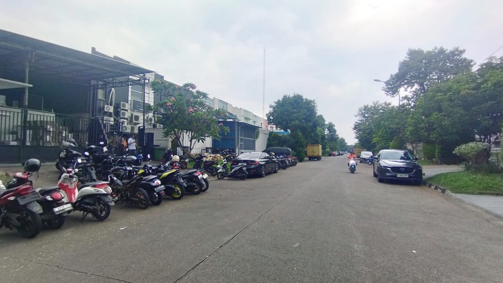 Gudang Taman Tekno BSD City tangerang selatan banten