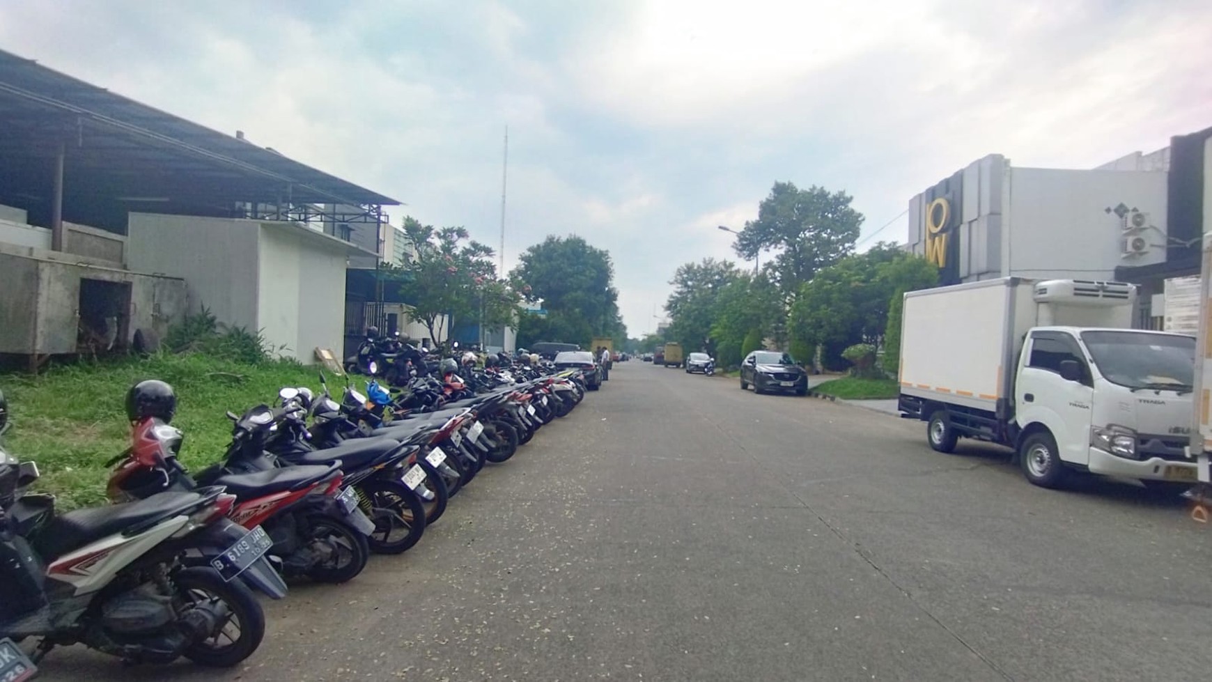 Gudang Taman Tekno BSD City tangerang selatan banten