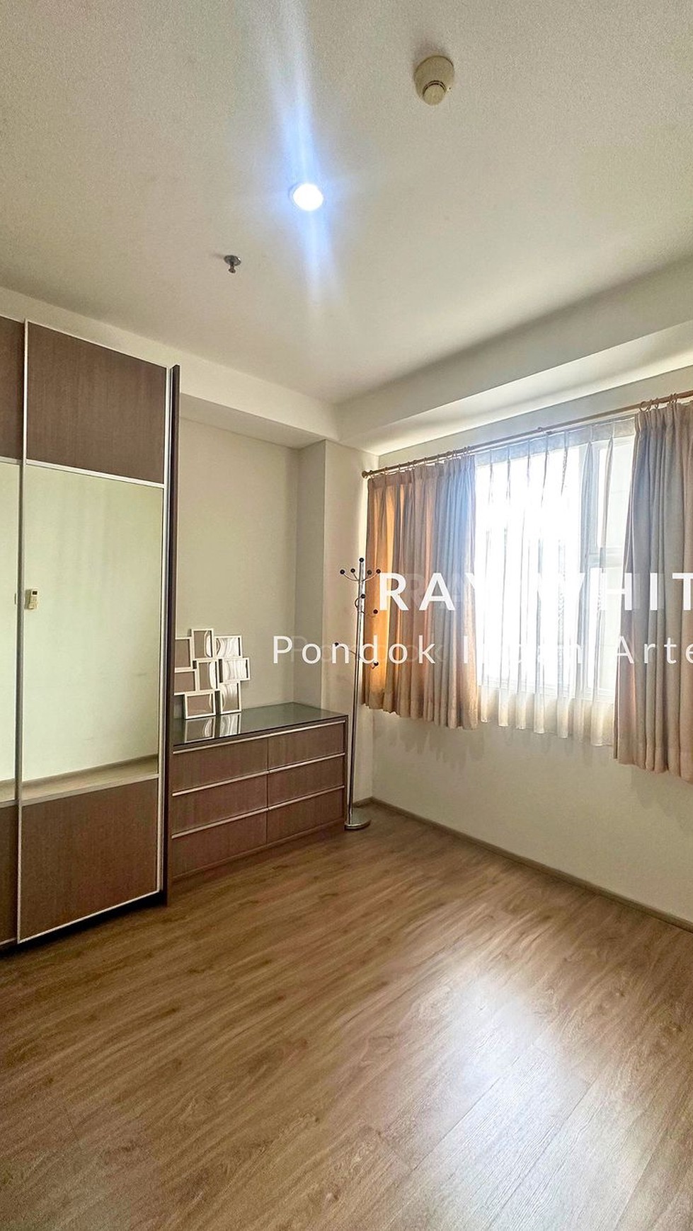  For sale Apartemen 1 Park Residence  Furnished area Kebayoran Baru 