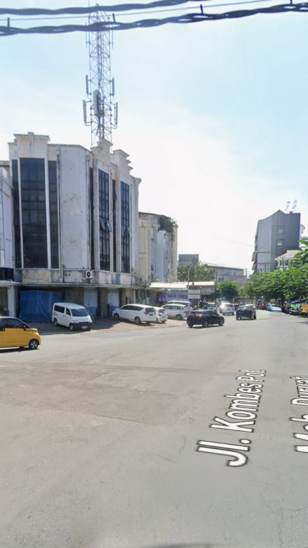 Dijual / Disewakan Ruko Surabaya Pusat di Jl.Kombes Pol M. Duryat - NOL Jalan Raya dekat Pregolan Bundar - Parkiran Mobil Luas Cocok buat Segala Usaha, Kantor ,Bank , Bakery , Cafe dll