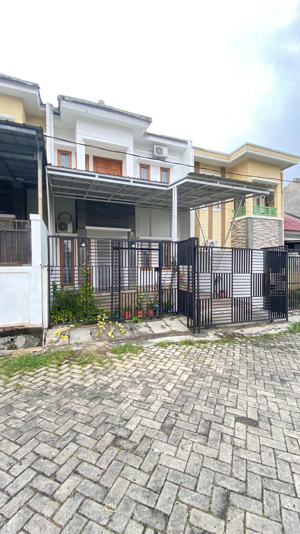 Rumah 2 Lantai Perumahan Pesona Elok