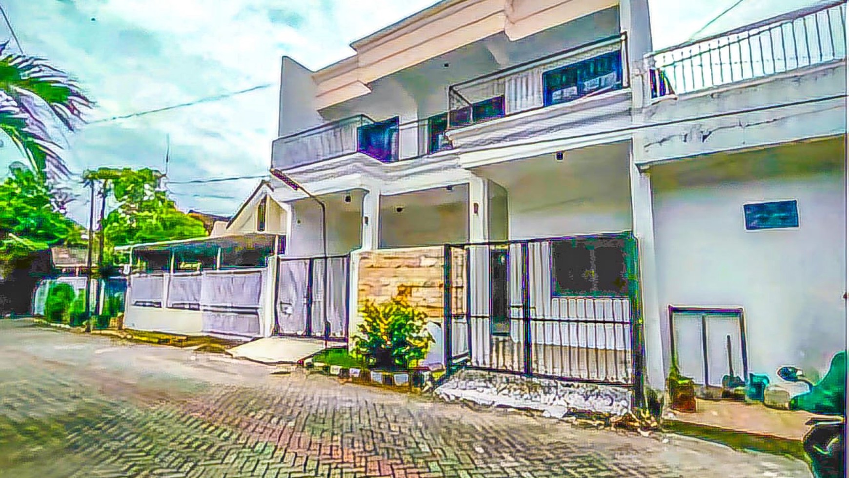 Dijual Rumah nyaman 2 lantai di Griya Babatan Mukti, Wiyung, Surabaya barat