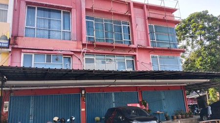 Ruko Gandeng 3, 3 lantai lokasi Ok di Mutiara Bekasi center  kota Bekasi