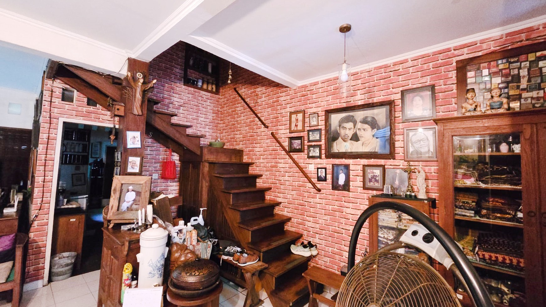 Rumah Hitung Tanah Area Cipete