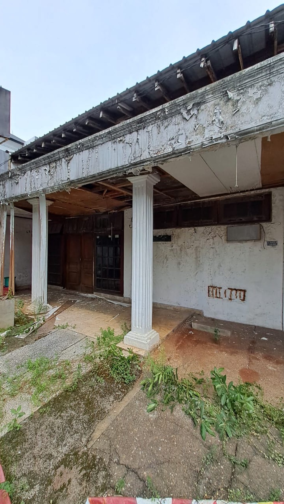 Rumah Hitung Tanah Area Cipete