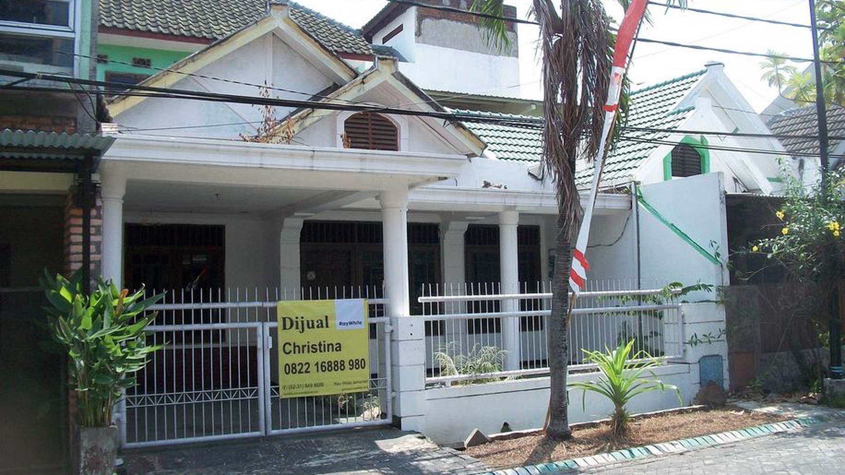 Rumah di Puri Indah Sidoarjo, bisa untuk rumah tinggal/kantor, bisa jadi 2 rumah !!