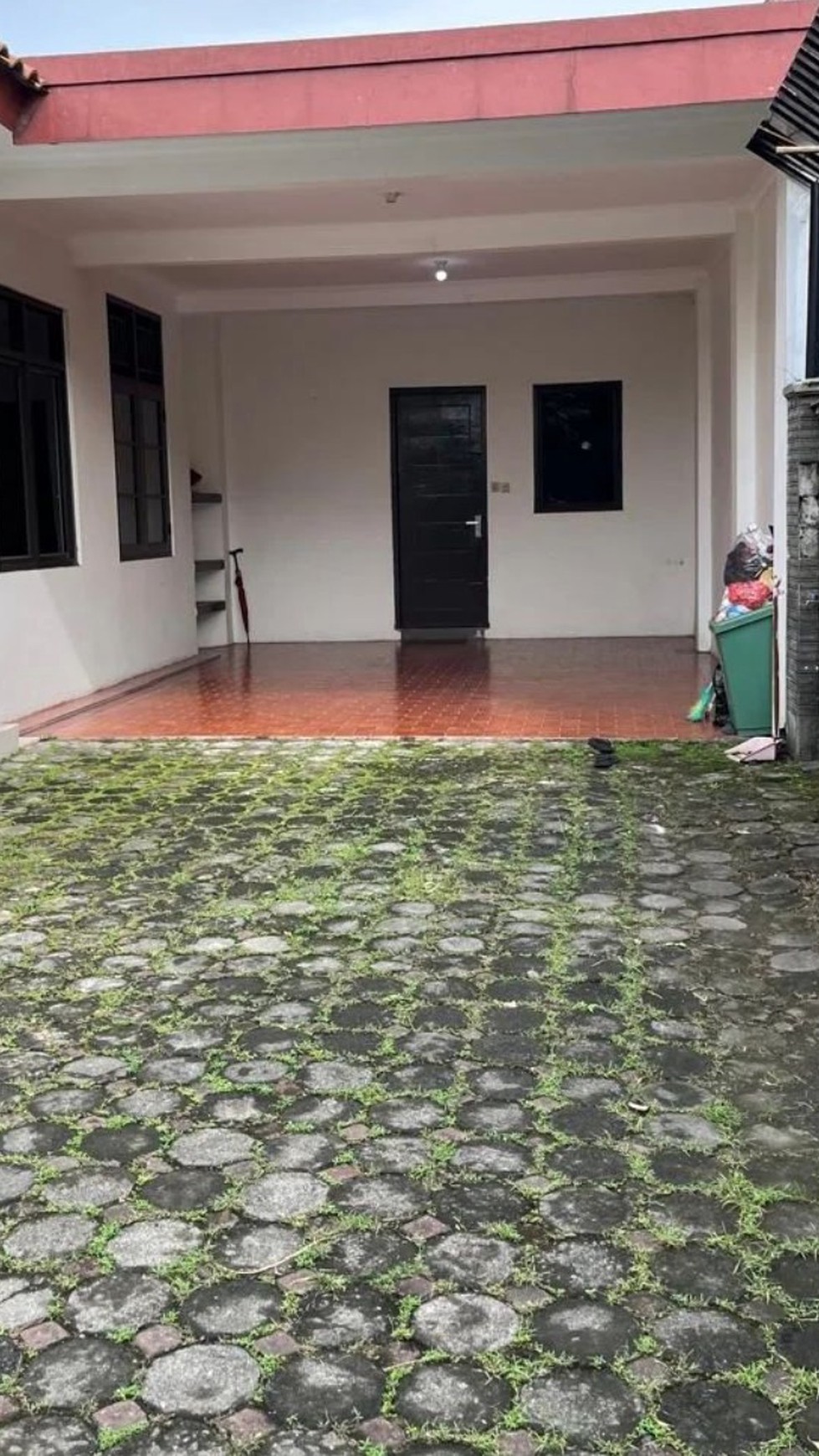 Rumah Luas dan Asri di Cibinong Bogor