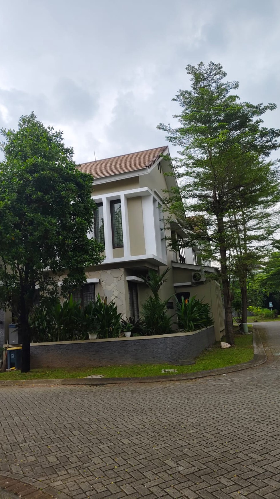 Rumah Bagus Di Discovery Conserva, Bintaro Jaya Sektor 9