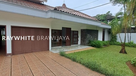 Rumah Siap Huni Lingkungan Tenang Area Kemang Dalam