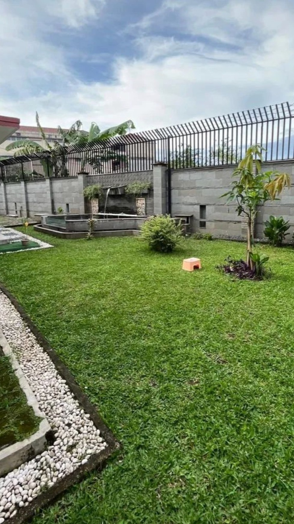 Rumah Bagus Di Jl Rawa Beunteur Cibinong Bogor