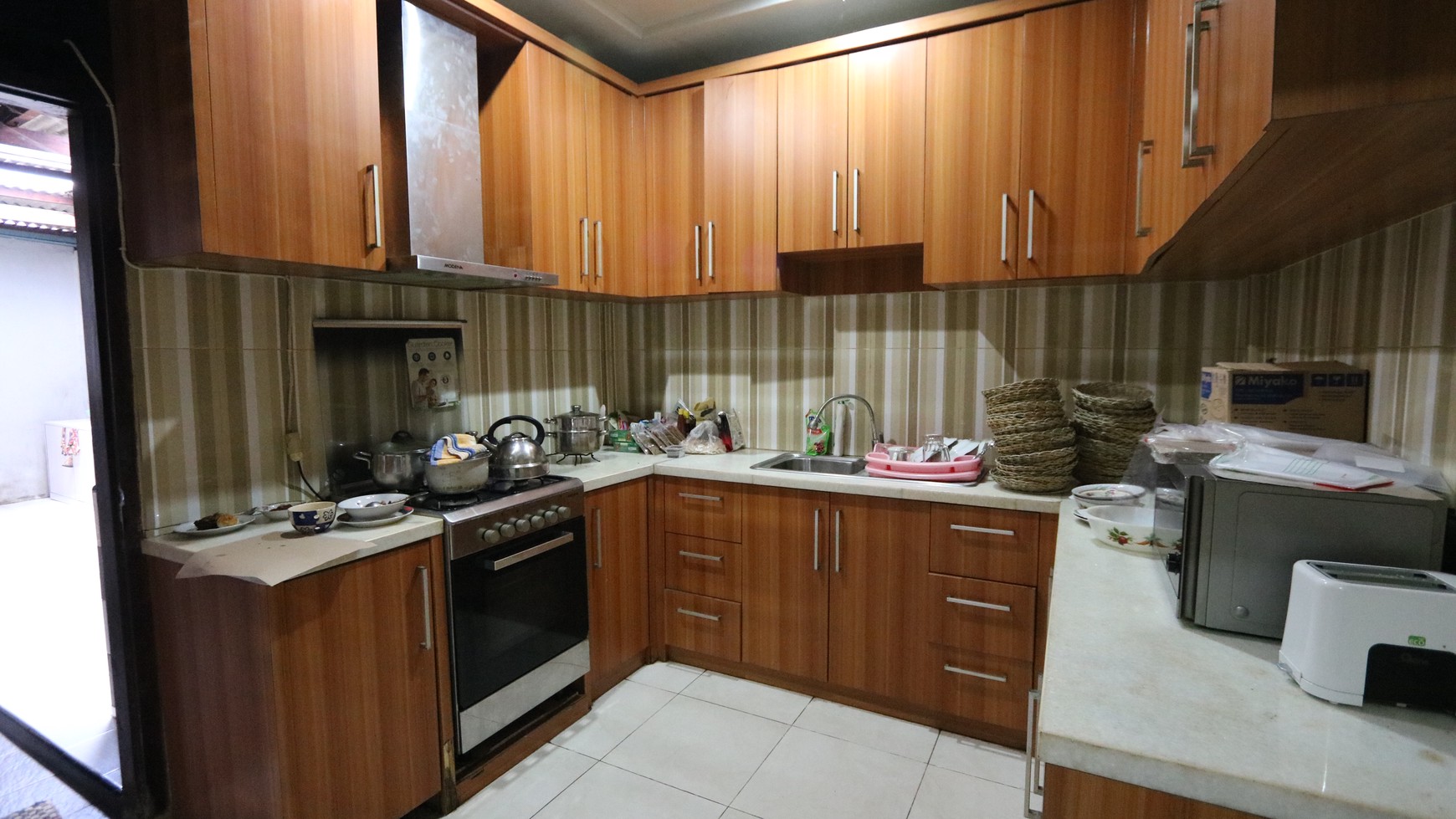 Dijual Tanah dan Rumah Klasik di Lokasi Strategis Jl. Ciledug Raya, Cocok untuk Showroom / Butik, Gedung Kantor, Ruko, Cafe, Restoran, Bengkel, SPBU, Klinik