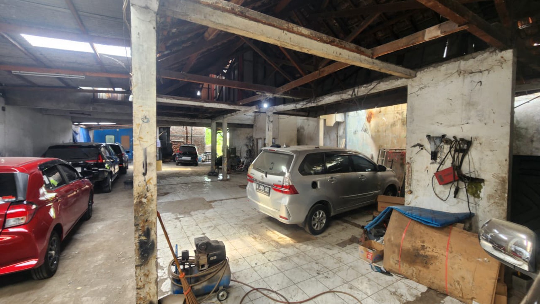 Rumah Hitung Tanah Area Cipete