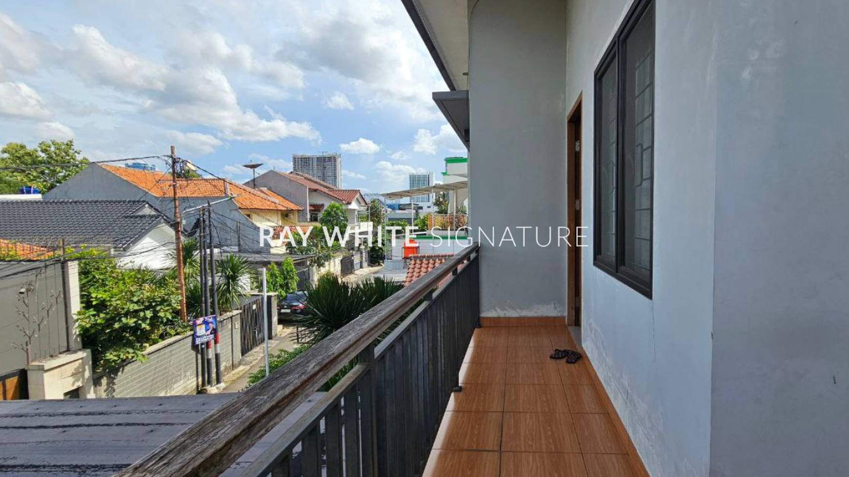 Rumah Hitung Tanah Area Cipete