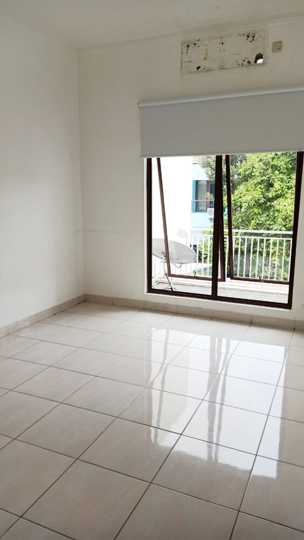 Rumah Cantik Minimalis dan Siap Huni @Bintaro Sektor 9