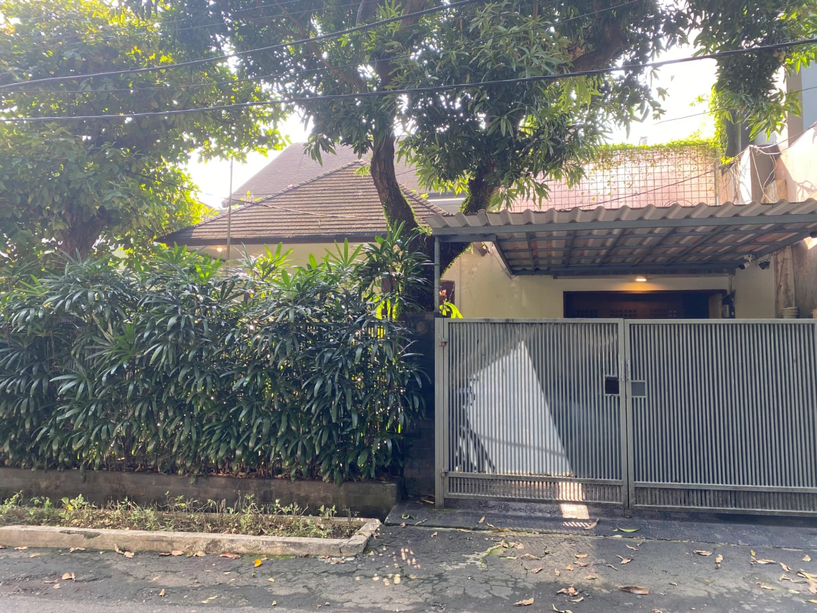 RUMAH DIJUAL JALAN KERINCI KEBAYORAN BARU JAKARTA SELATAN