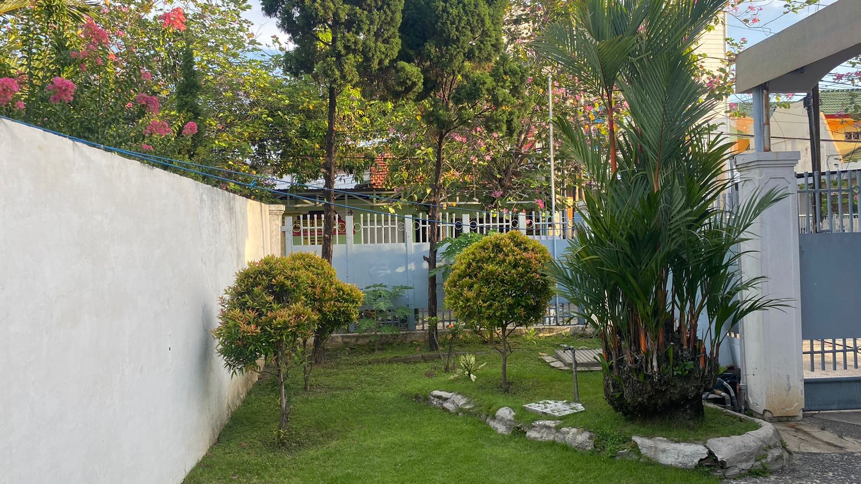 Best Price!! Rumah 0 jalan Raya Manyar Surabaya