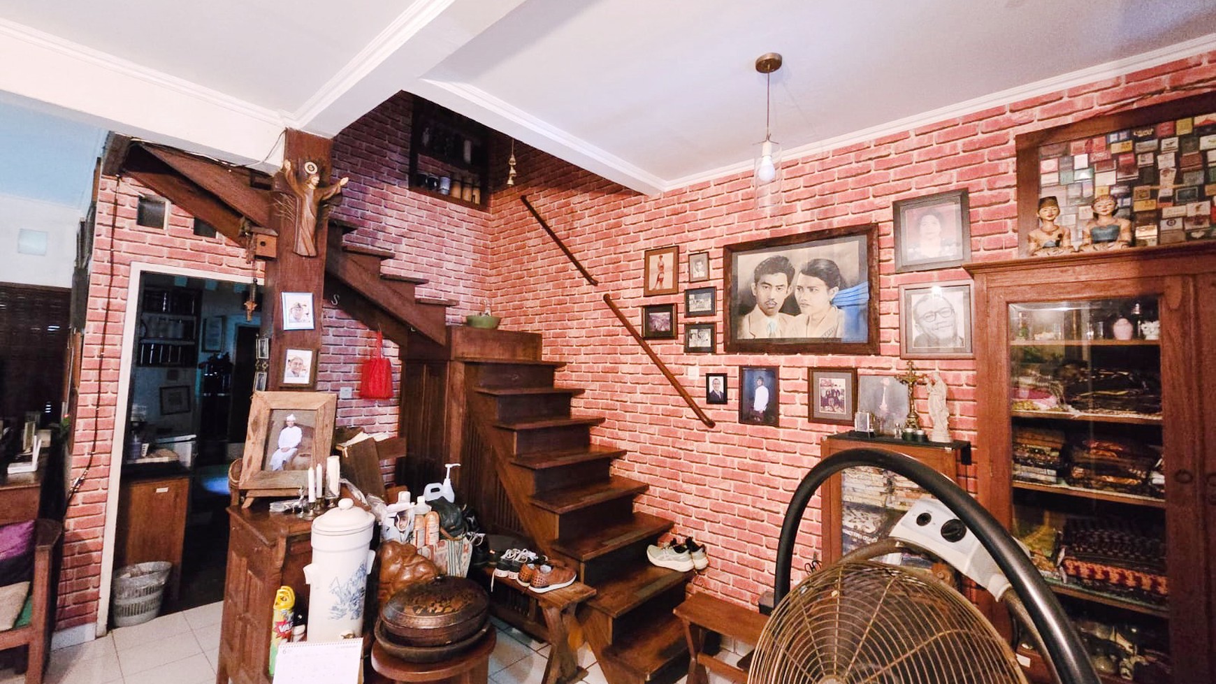 Rumah Hitung Tanah Area Cipete