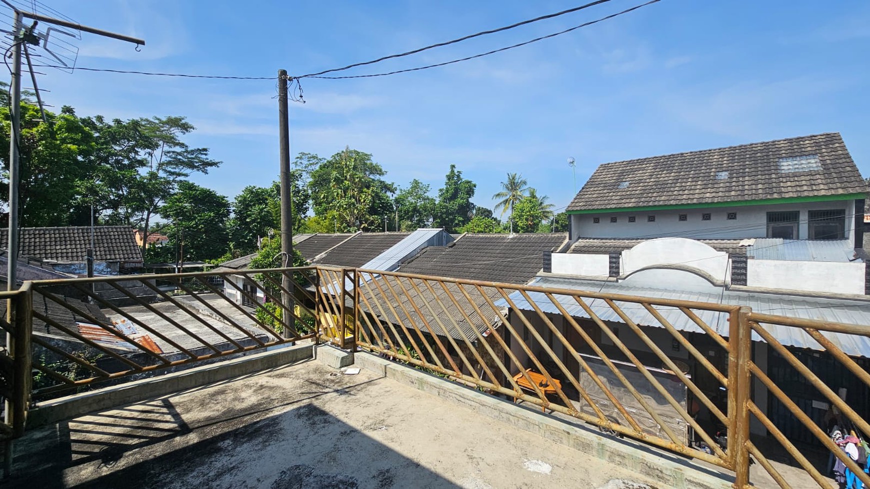 Rumah Tinggal Furnish 2 Lantai Dalam Perum Margorejo Asri Tempel Sleman 