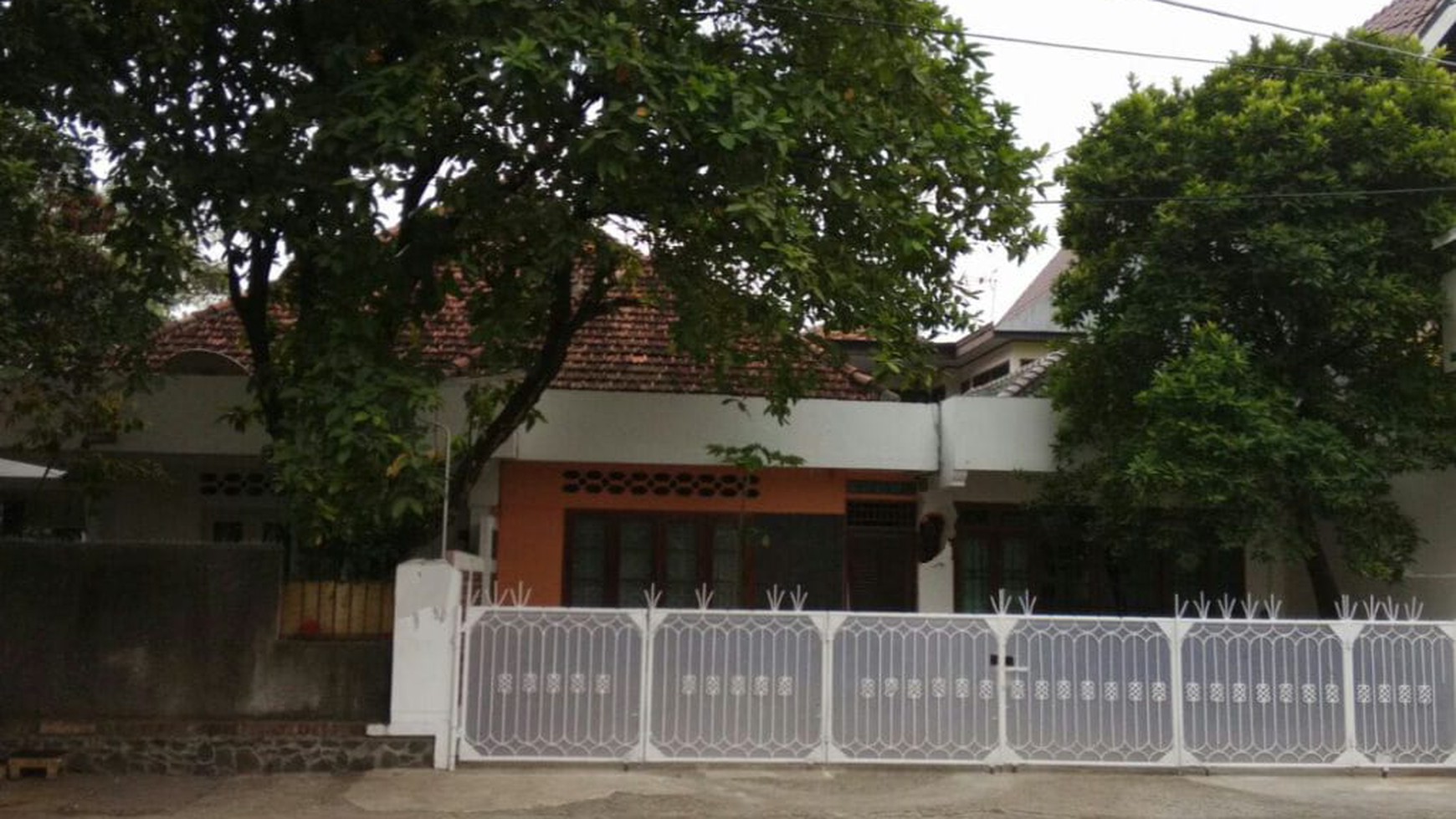 Rumah Tinggal dan Bangunan untuk Usaha di Rawamangun