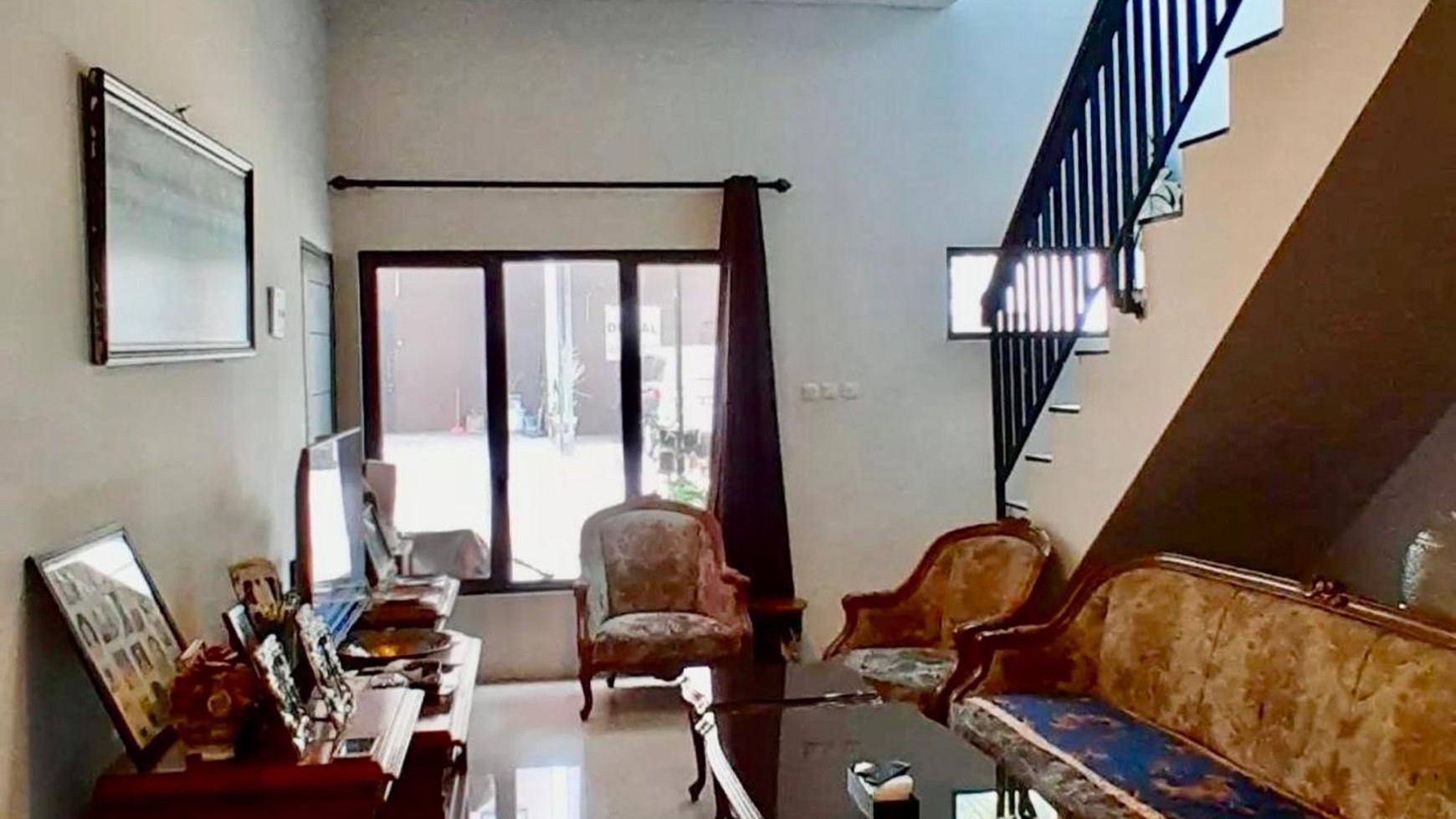 Rumah bagus, bangunan terawat, dalam cluster di Cireunde