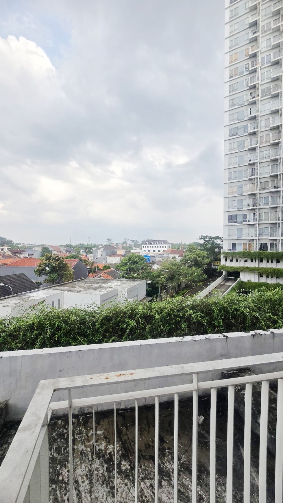 Apartemen 2 BR di Tower Altiz Bintaro Jaya