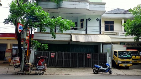 Rumah Lux di Mainroad jl Ciateul, Bandung