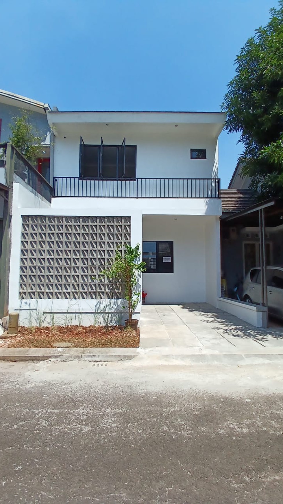 Dijual Rumah Siap Huni Lokasi Strategis di Bintaro jaya Sektor 9