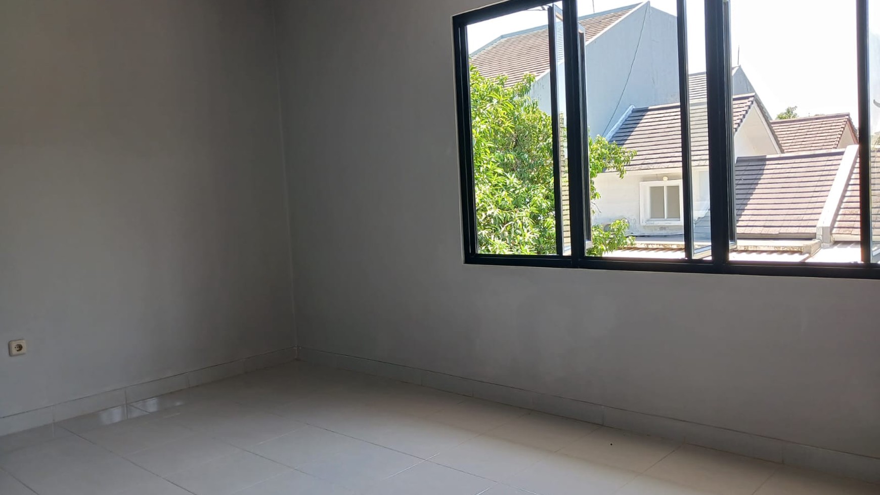 Dijual Rumah Siap Huni Lokasi Strategis di Bintaro jaya Sektor 9