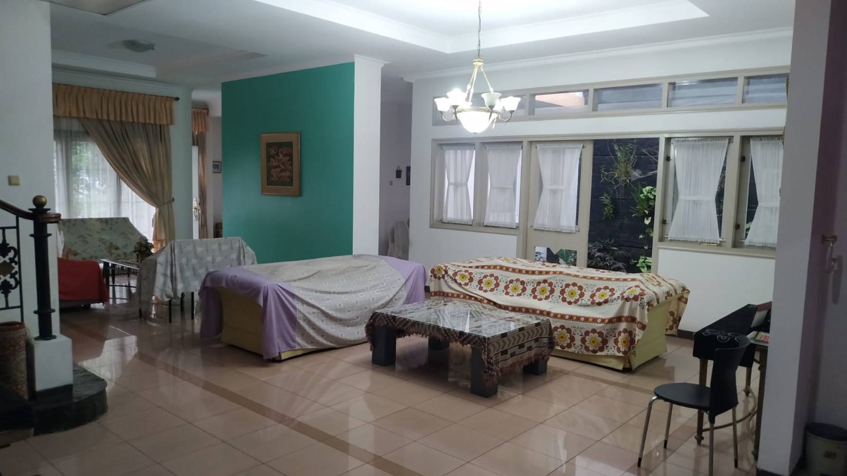 Rumah Lux Asri Semi Furnished di Bandung Kota