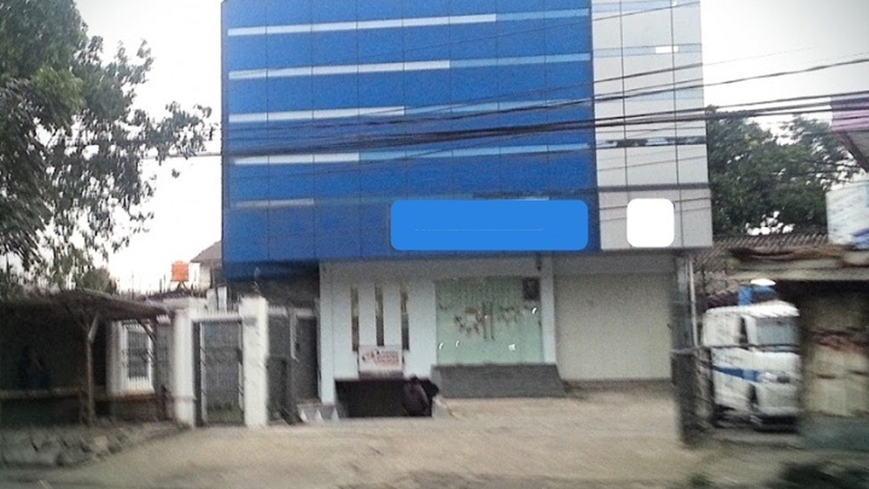 Ruko 4 Lantai di mainroad soekarno hatta Kebonlega Bojongloa Kidul Bandung