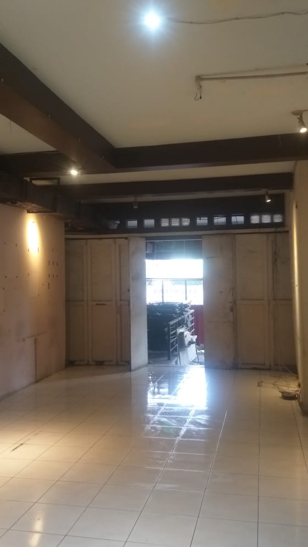 Disewakan Ruko di Karapitan Bandung Rp. 150 jt / Tahun