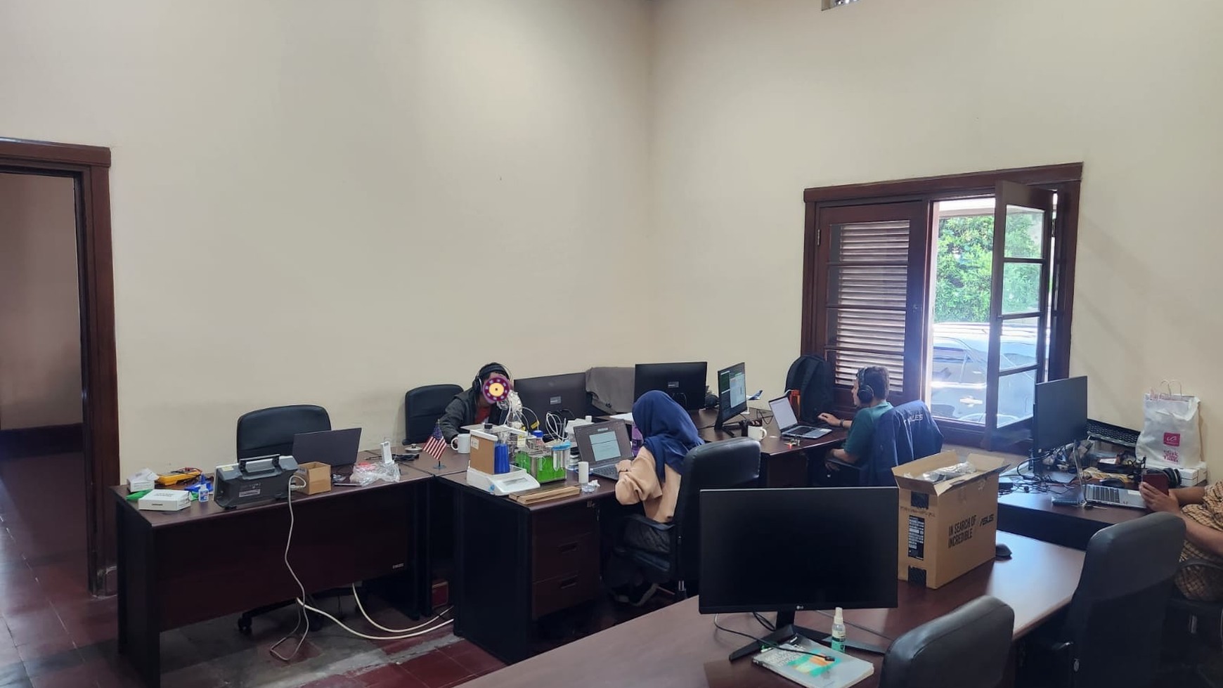 Ruang Usaha 1 Lantai di Riau LLRE Martadinata Bandung Wetan