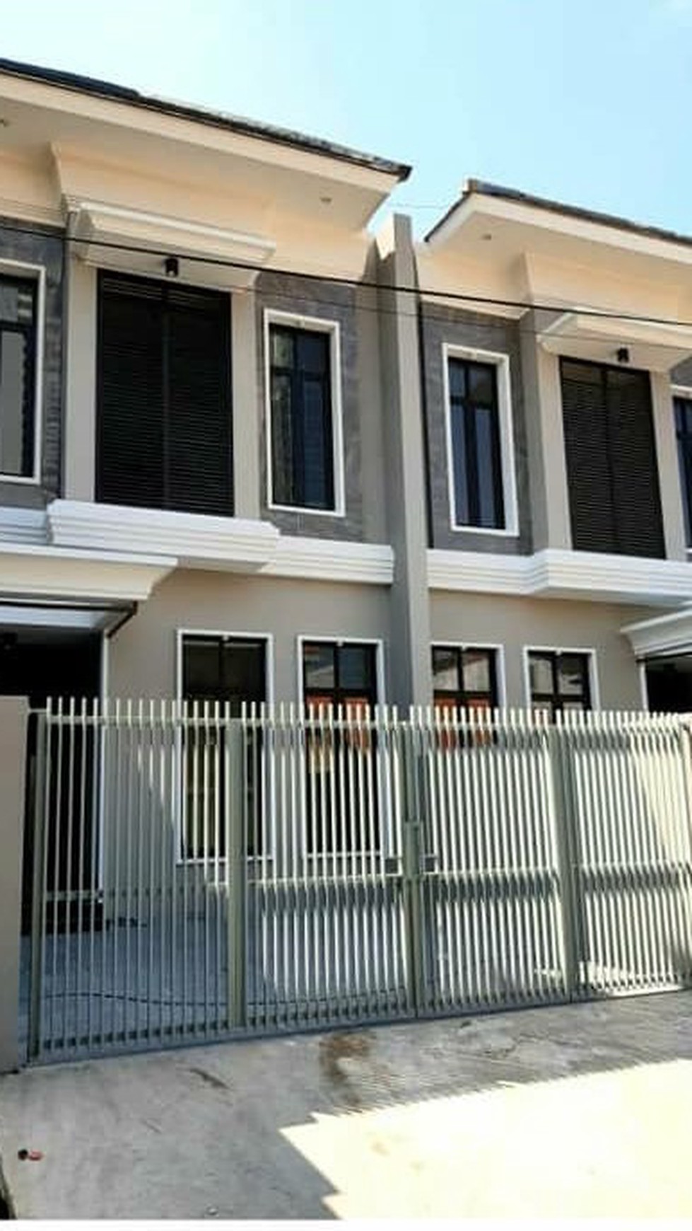 DIJUAL RUMAH BARU GRESS DARMO PERMAI TIMUR