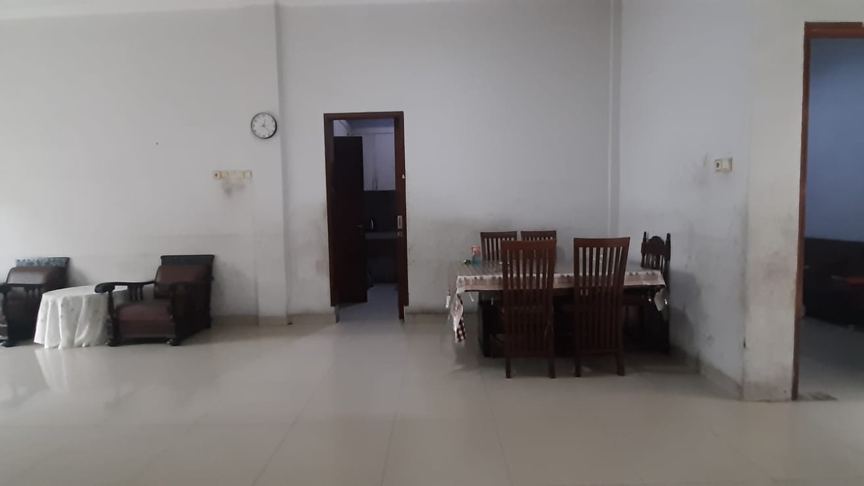 Rumah 2 lantai di Kwitang - Jakarta Pusat