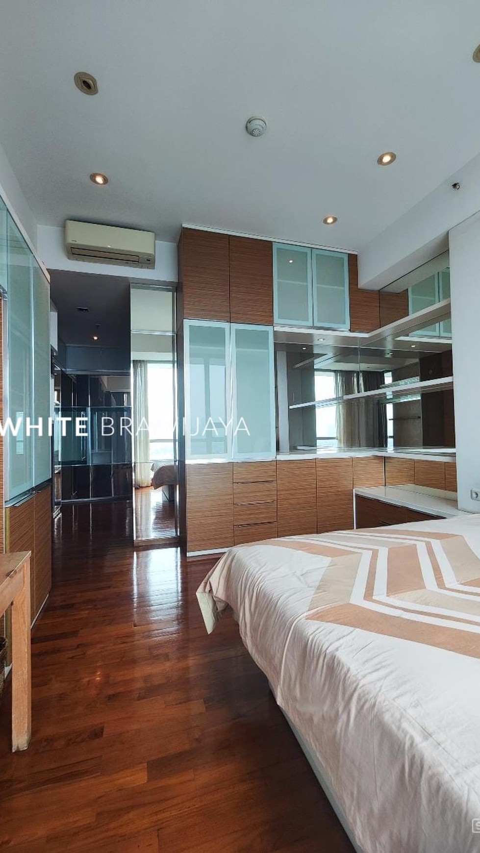 Apartment Kemang Village City View Tower Tiffany