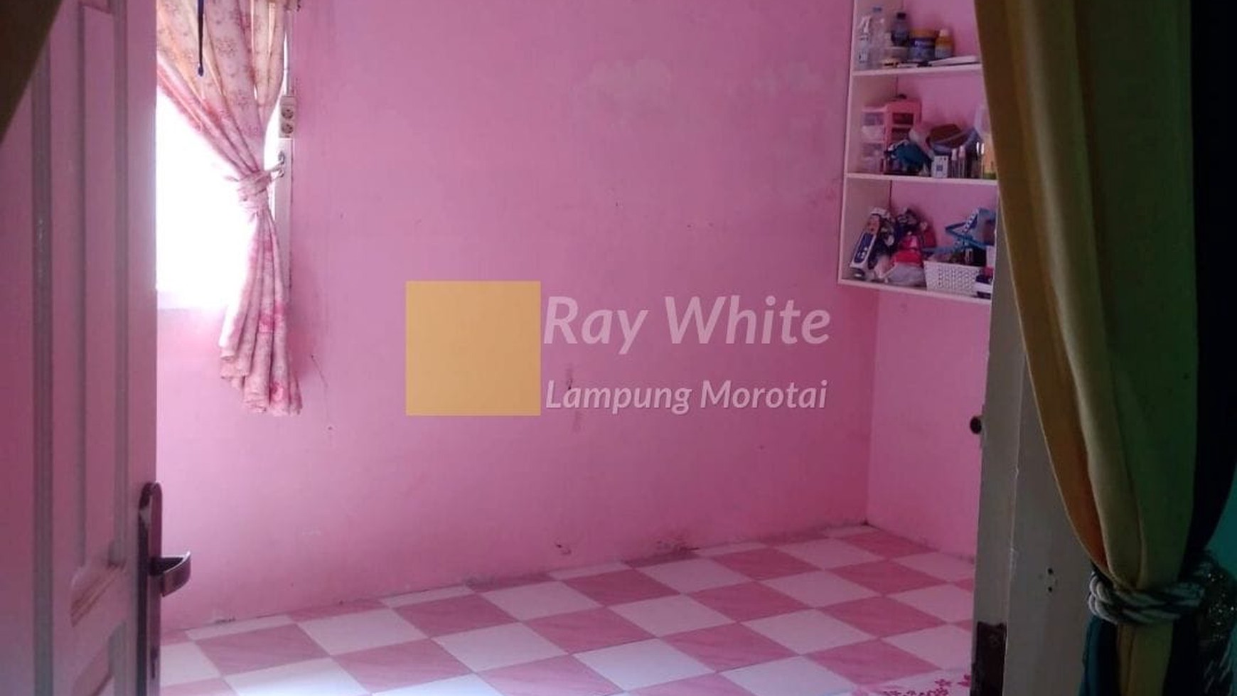 dijual rumah  di jalan  agus salim