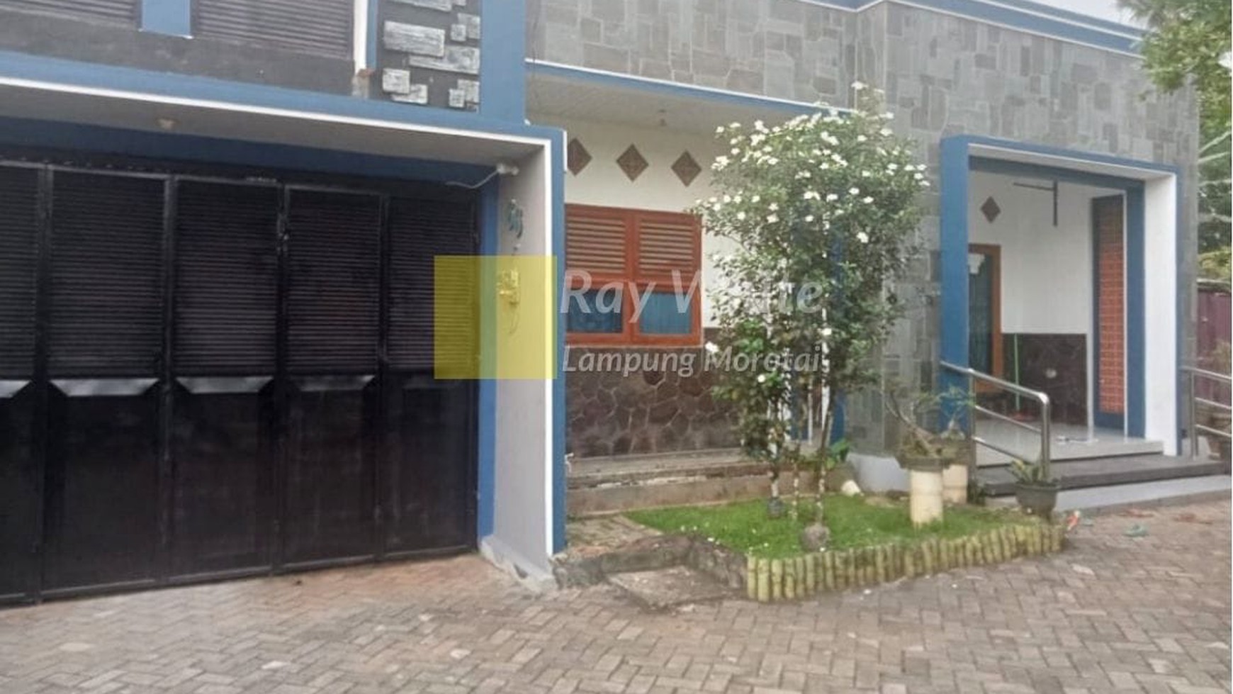 di jual rumah jati agung