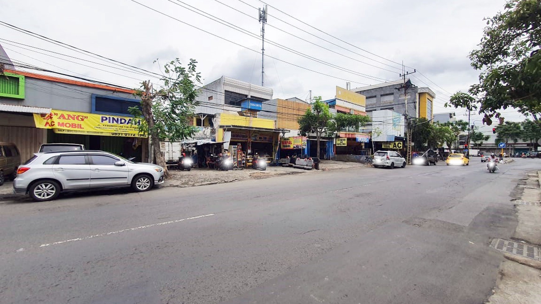 Ruko di Kedungsari Surabaya Pusat, Hadap Utara, Strategis Nol Jalan Raya