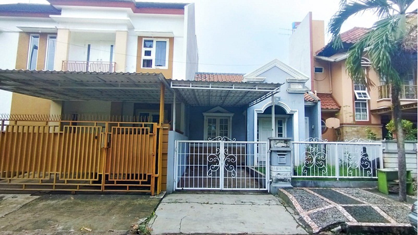 Dijual rumah di Kencana Loka BSD City Tangerang