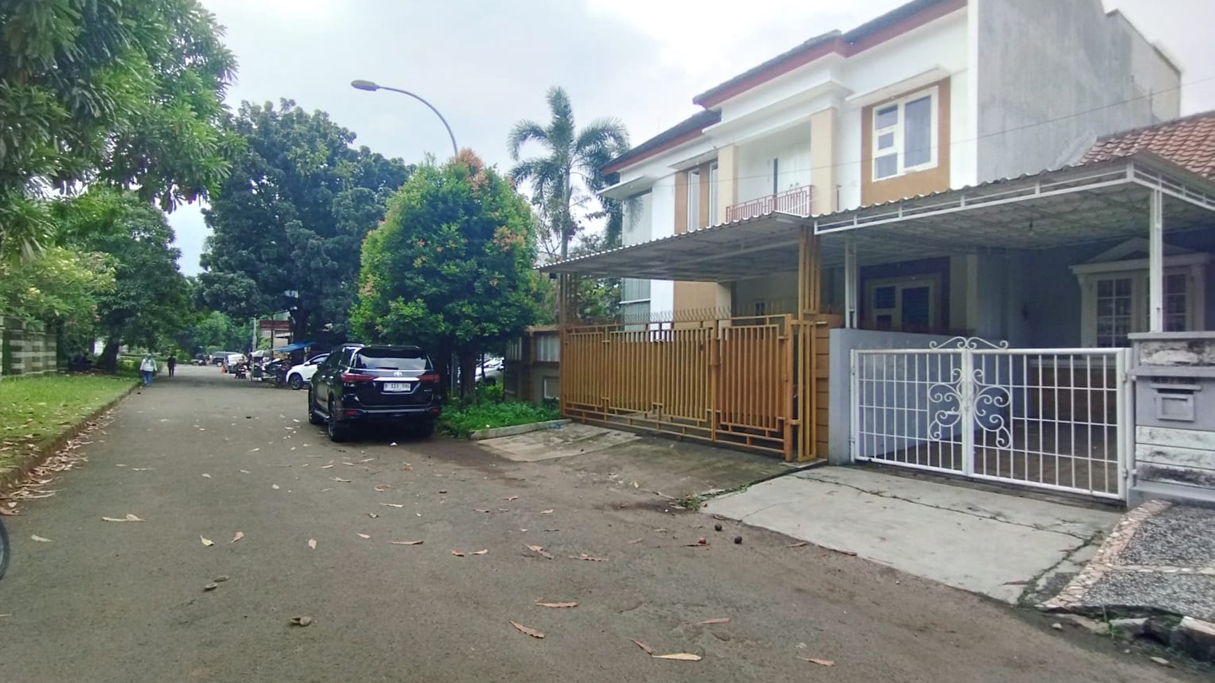 Dijual rumah di Kencana Loka BSD City Tangerang