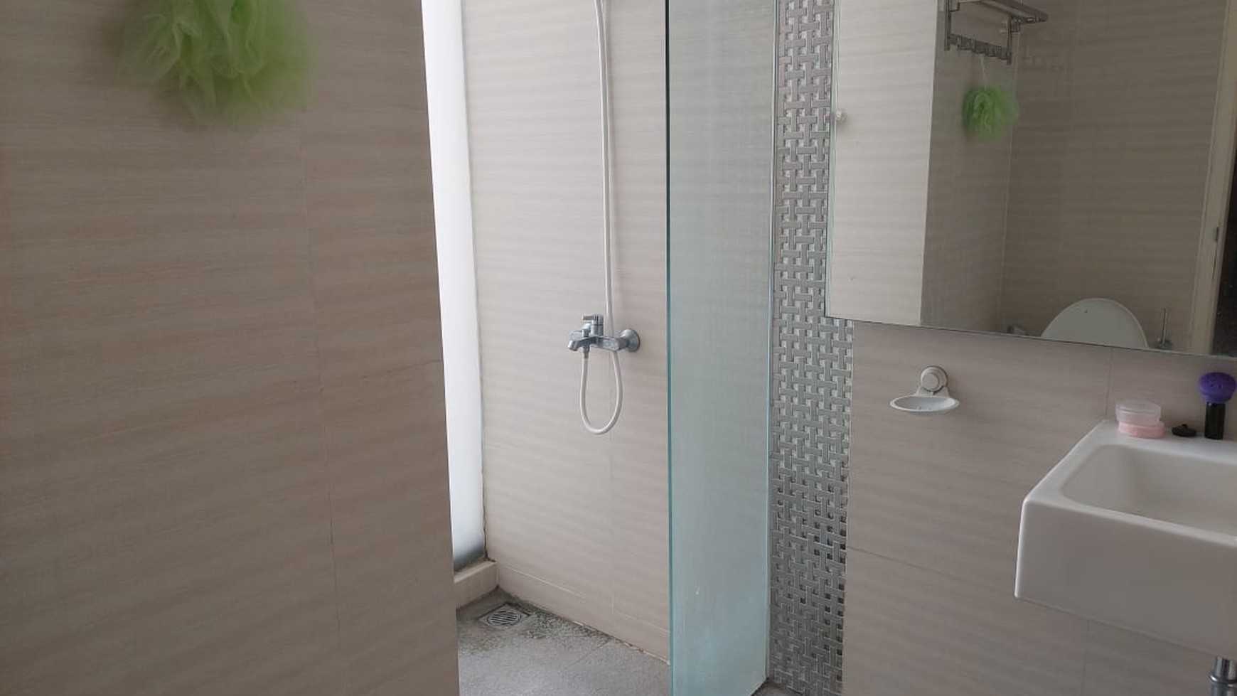 Rumah Hitung Tanah Area Cipete