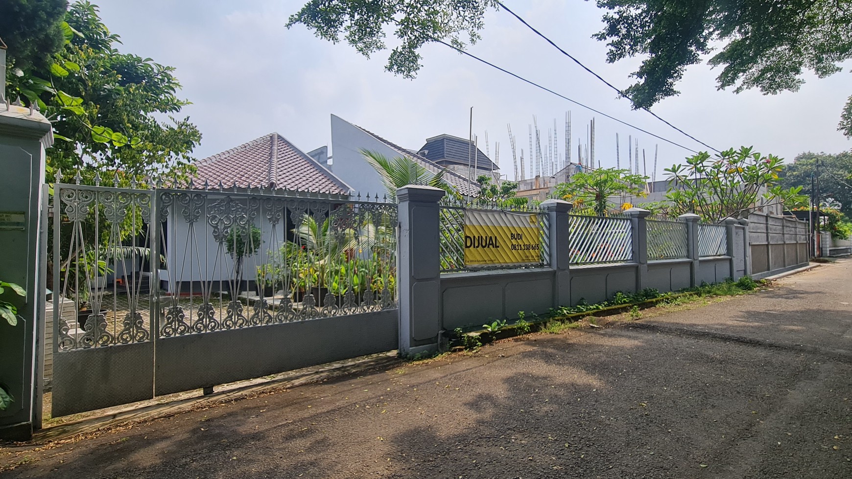 RUMAH DIJUAL KOMP KEJAKSAAN TANGERANG SELATAN