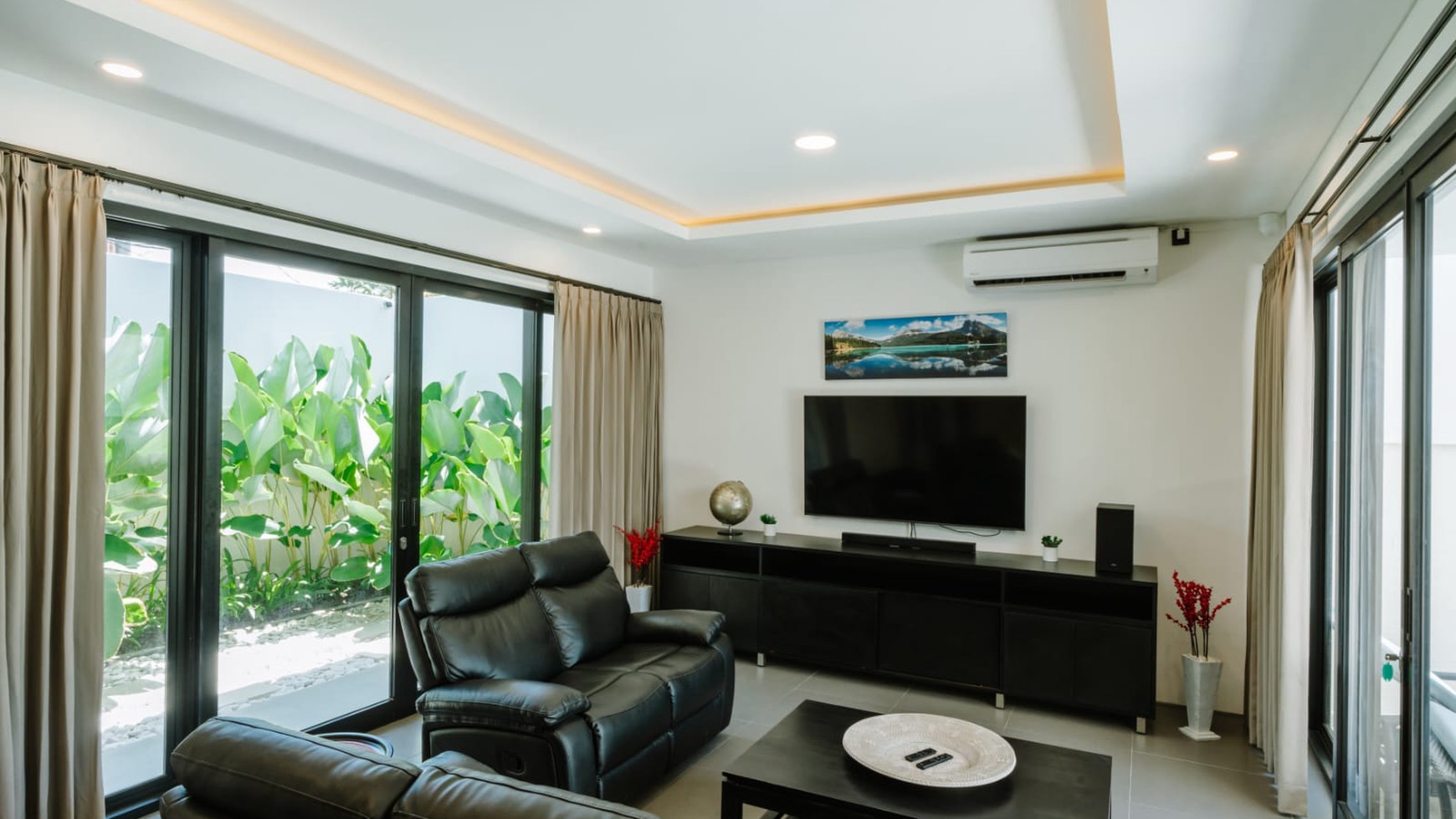 Freehold - Exclusive Luxury Villa in Berawa, Canggu Your Private Paradise Awaits