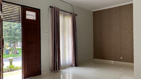 Rumah Bagus  di Emerald Bintaro Jaya.