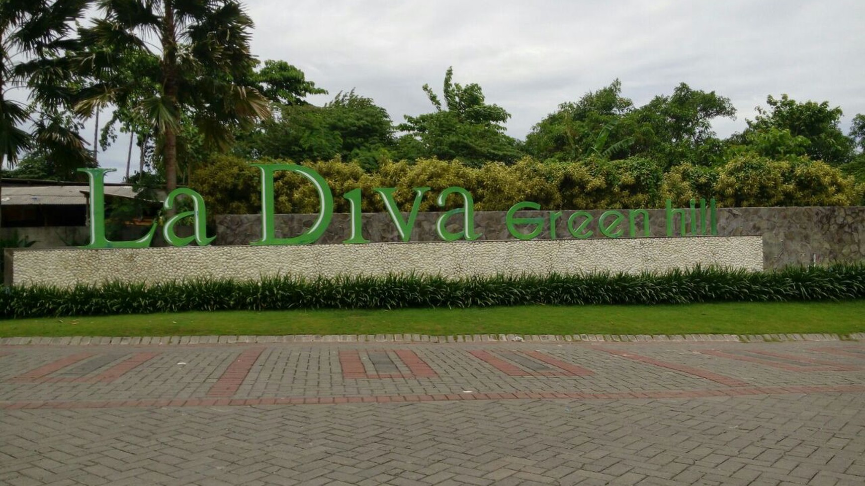 Di Jual rumah (2 unit jejer) Perum La Diva, Green Hill