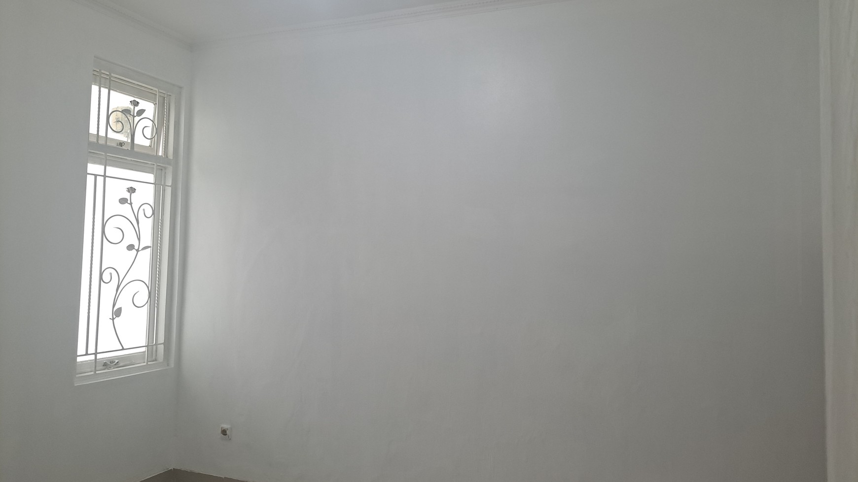 Rumah dua lantai, adem di Cluster terdepan Kota Wisata