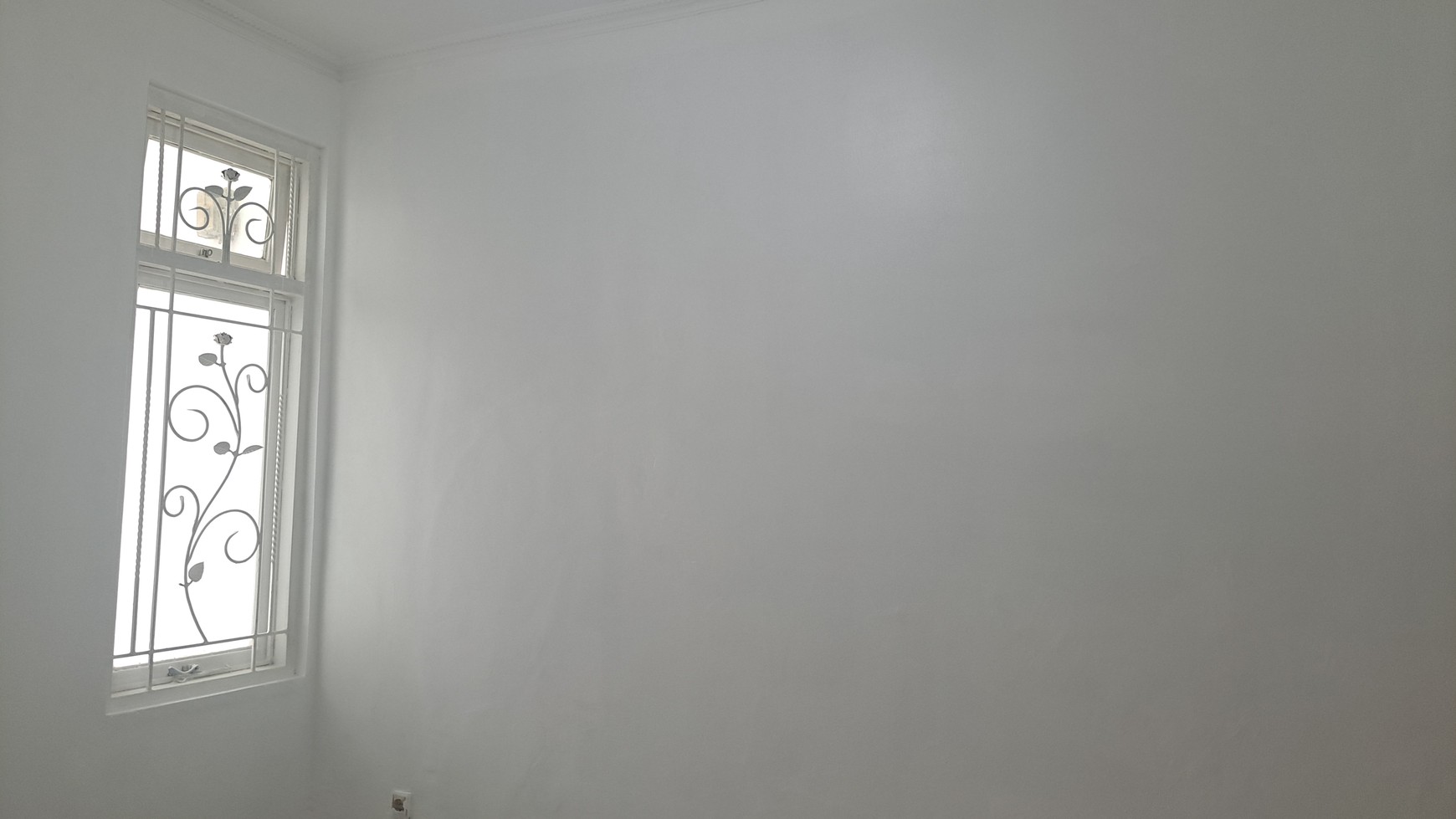 Rumah dua lantai, adem di Cluster terdepan Kota Wisata