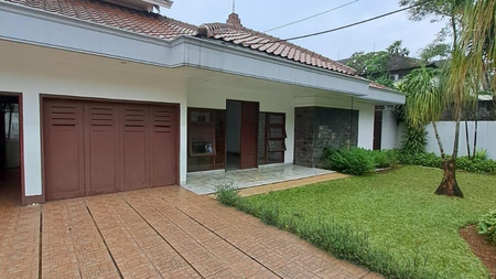 Rumah Siap Huni Lingkungan Tenang Area Kemang Dalam